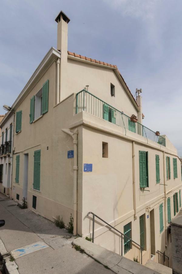 Stud Terras Ville Corniche 2 Pers Stat Gratuit Rue Modif Suivt Possib Et Accord Exclusif Marsilya Dış mekan fotoğraf