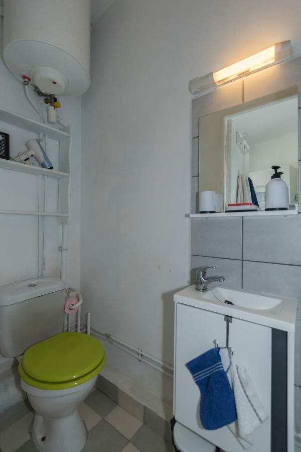 Stud Terras Ville Corniche 2 Pers Stat Gratuit Rue Modif Suivt Possib Et Accord Exclusif Marsilya Dış mekan fotoğraf